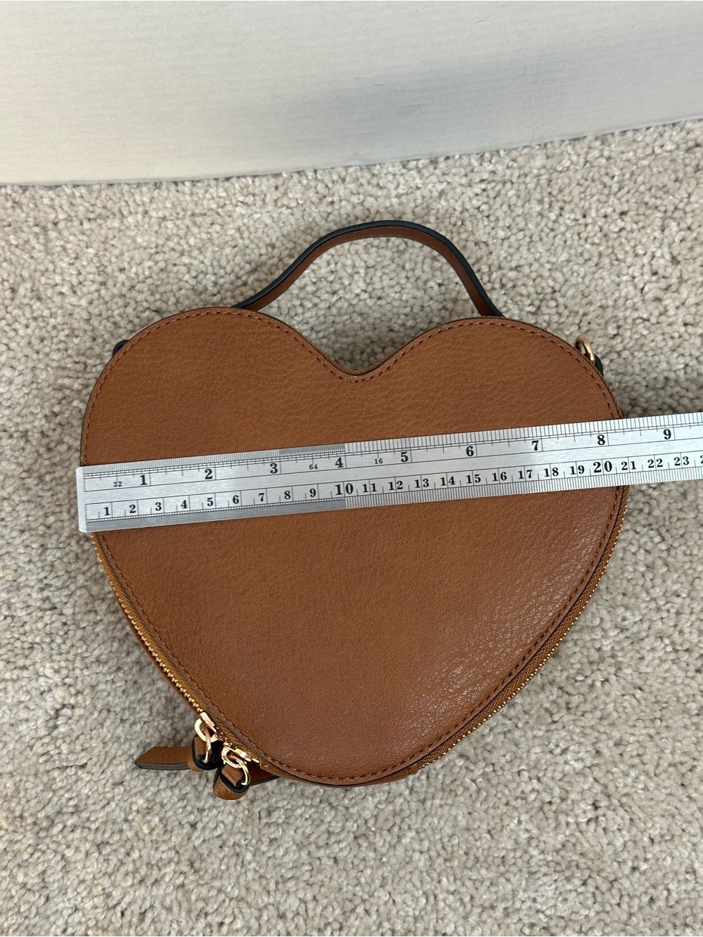 LC Lauren Conrad Brown Heart-Shaped Mini Bag, crossbody, NWT - Picture 5 of 8